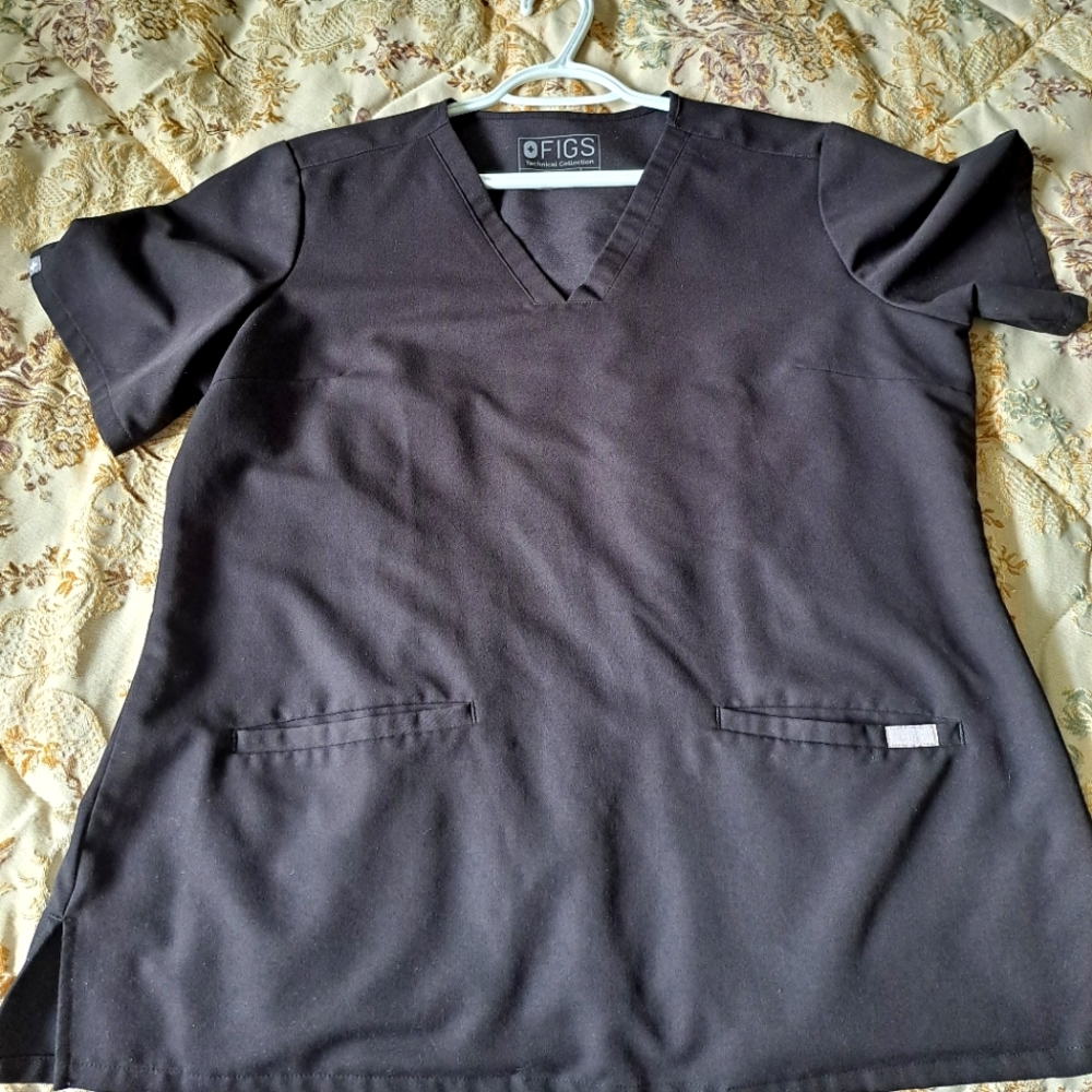 FIGS Scrub set